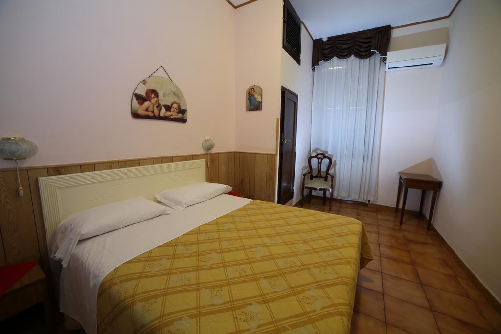 Giugiu Hotell Rom