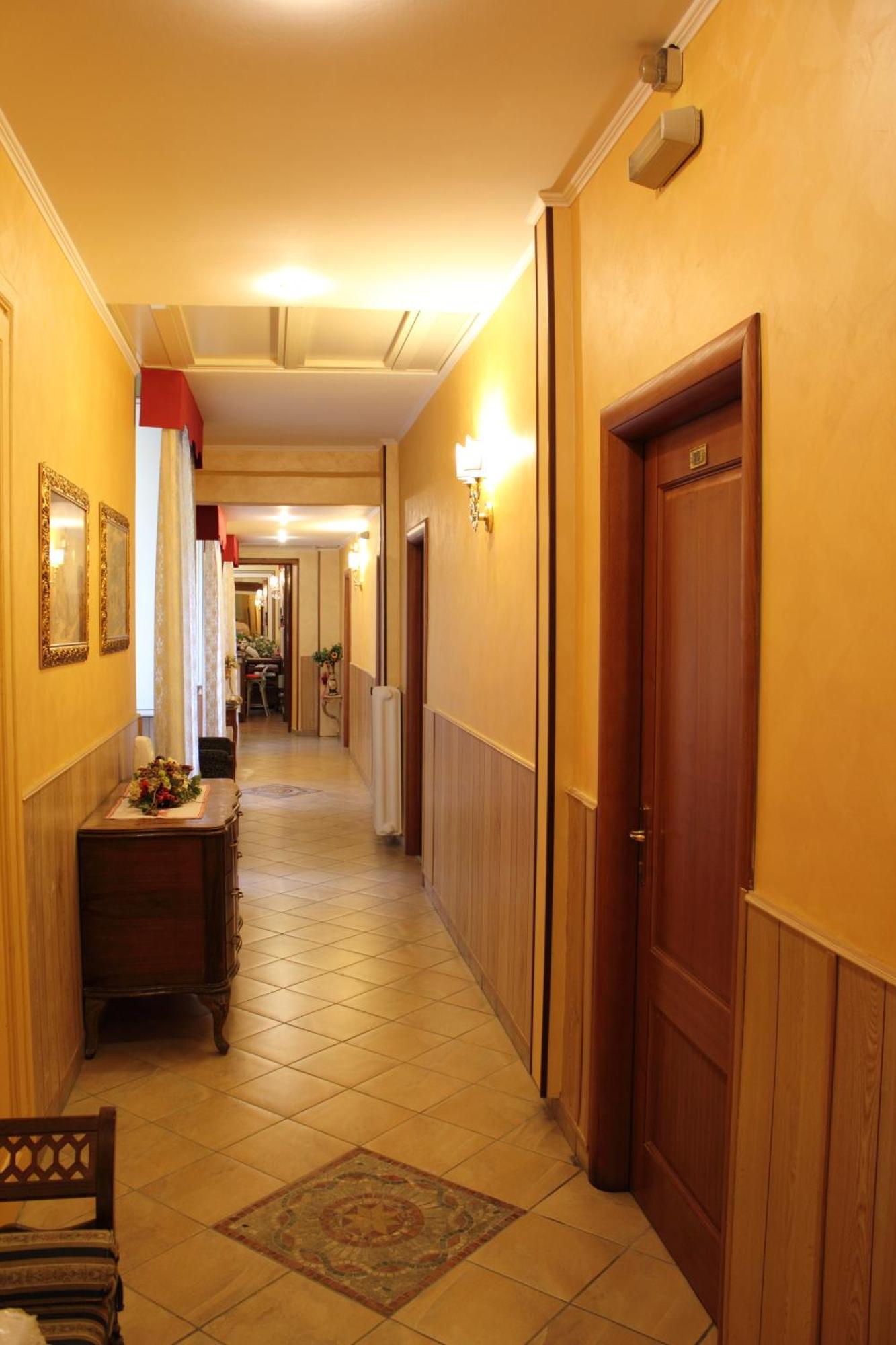 Hotell Giugiu *